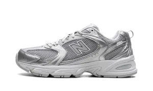 530 "Moonbeam Silver Metallic" Men's New Balance 574 Black