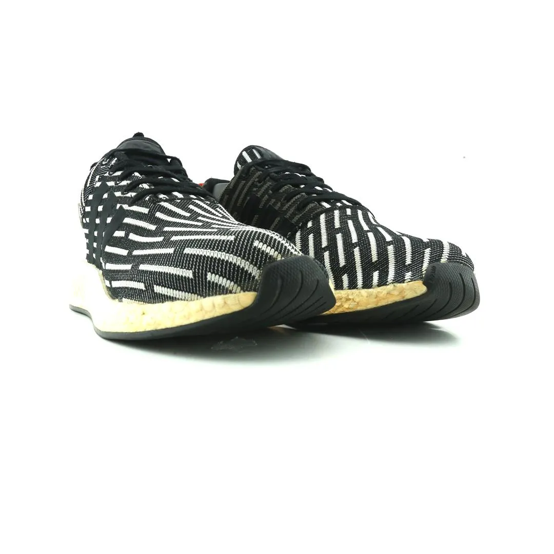 Adidas Lite Racer Adapt 4.0 Running Shoe ADIDAS  NMD R2