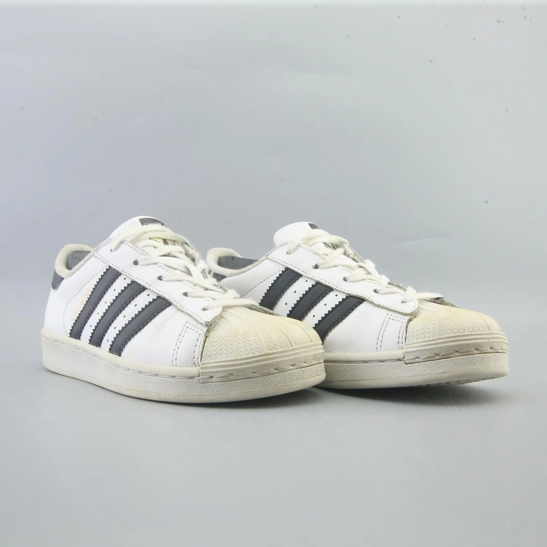ADIDAS SUPERSTAR LIFESTYLE Street Soccer Shoes Adidas