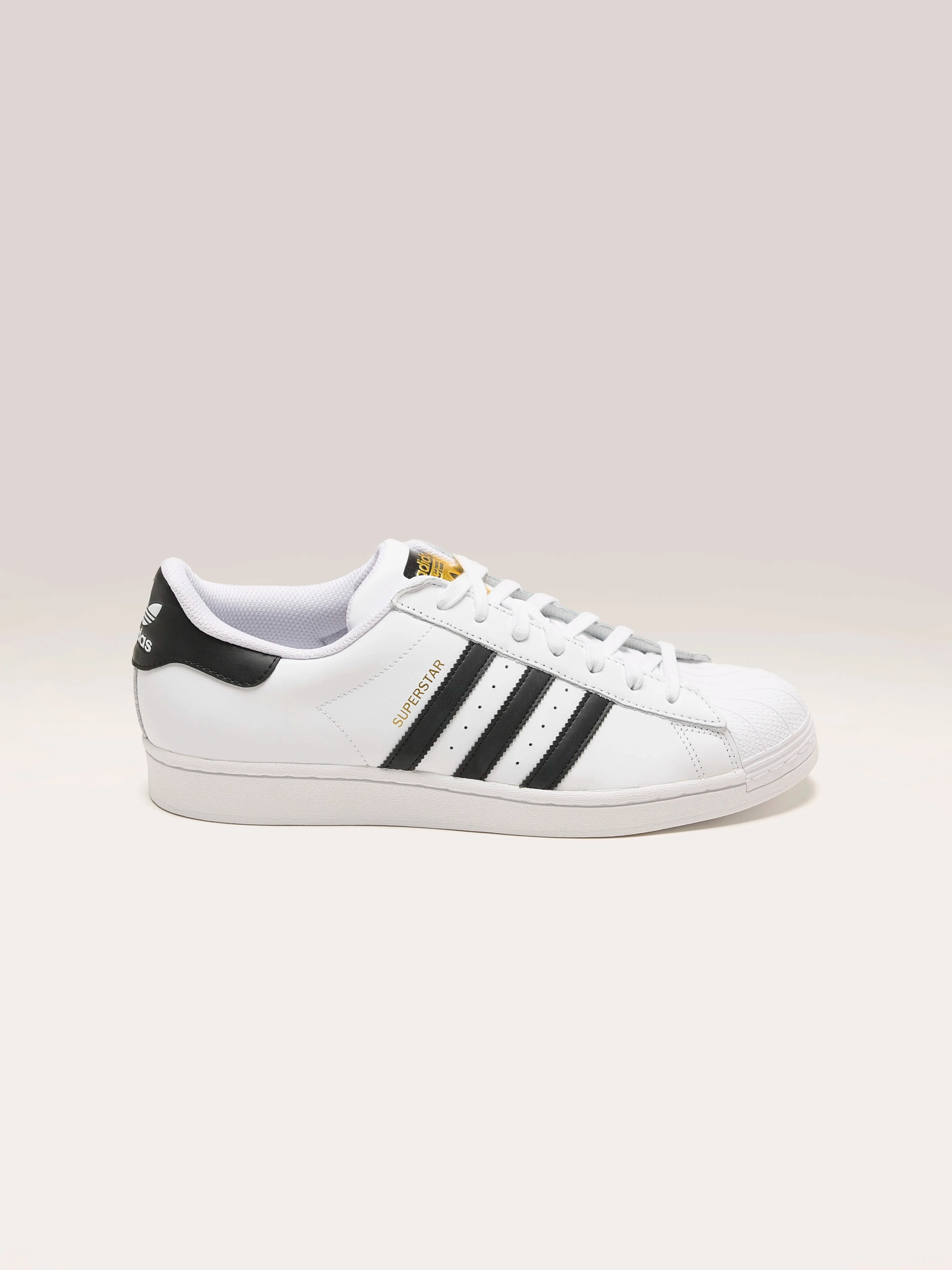 Adidas Superstar Sneakers - Black on white Sneakers Vs Shoes