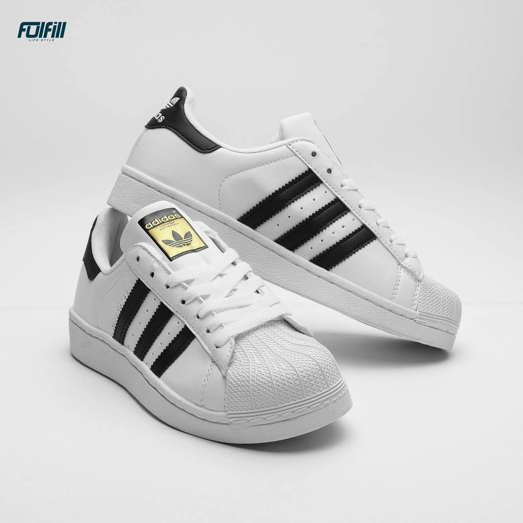 Skel Sneakers Adidas Superstar Sneakers - Black on white