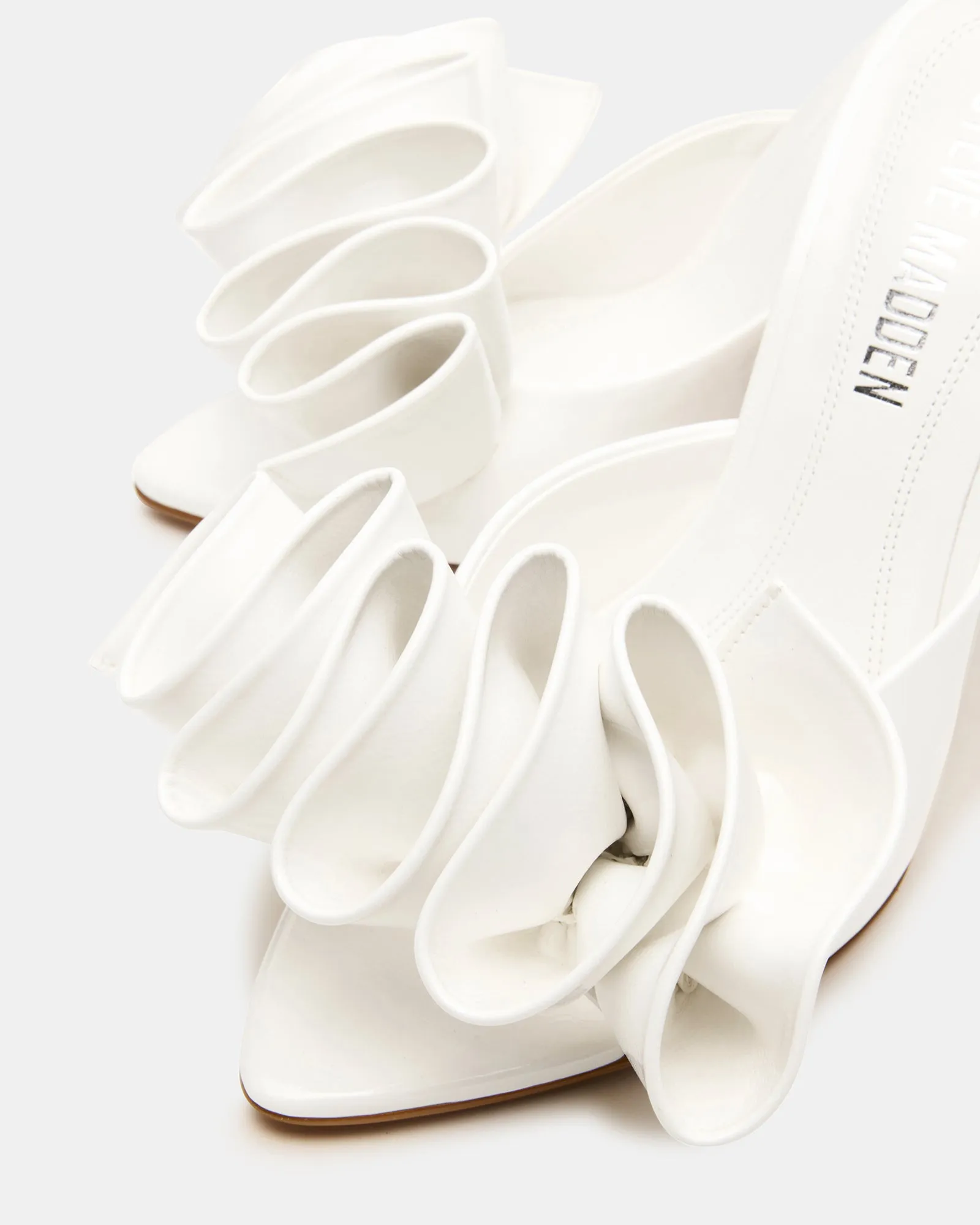 AFFINITY WHITE PATENT Celebrity Legs In High Heels