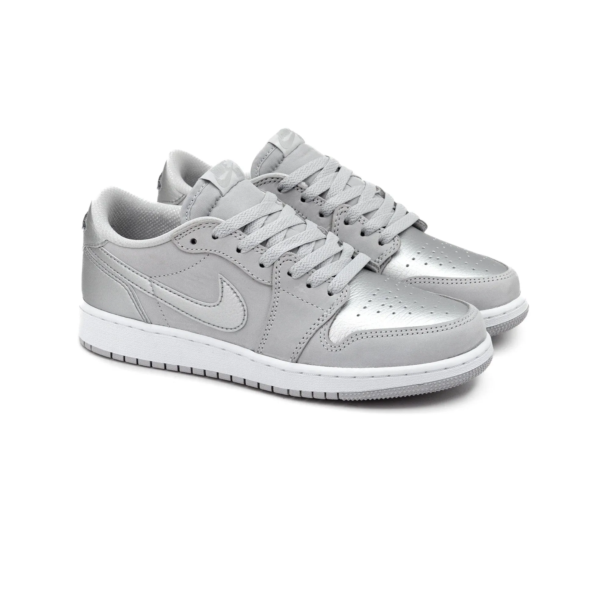 Casual Work Shoe Air Jordan 1 Low OG 'Metallic Silver' GS (2024)