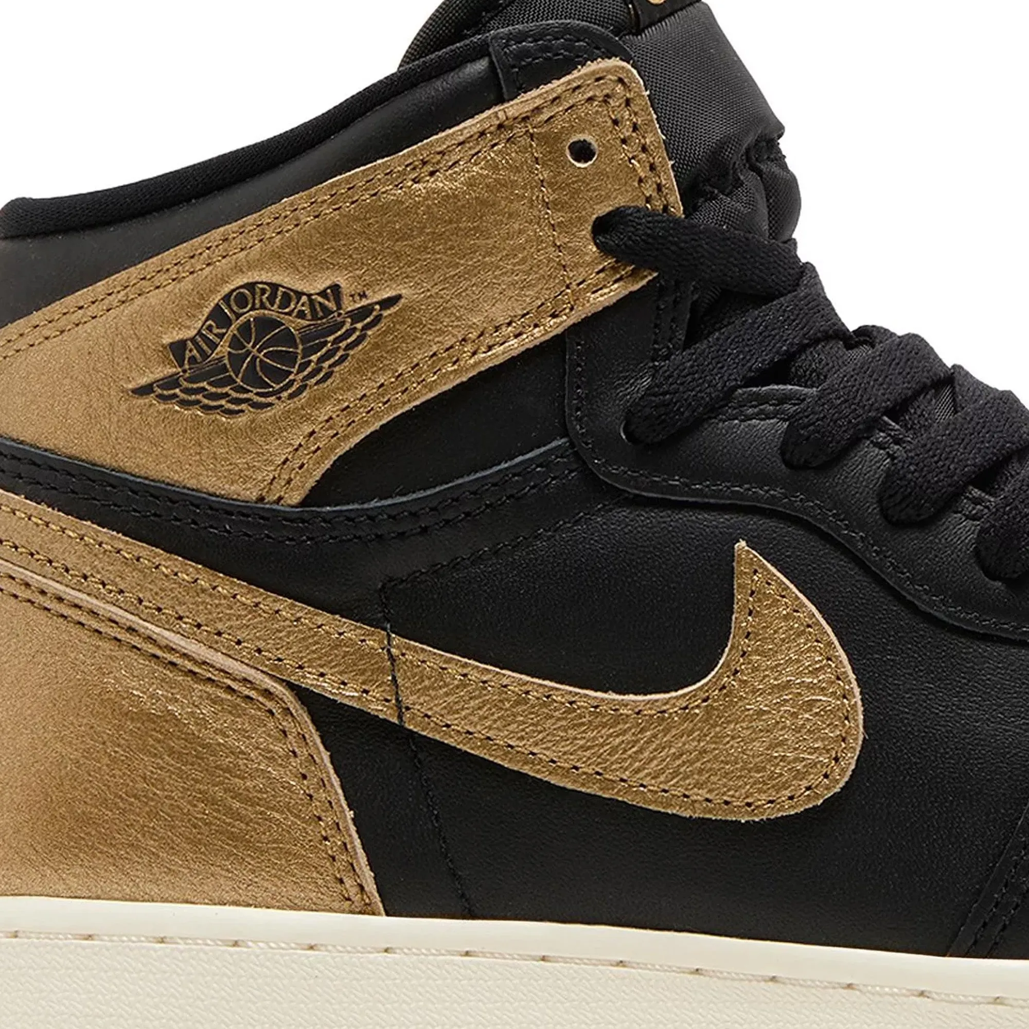 Classic Leather Casual Shoes Air Jordan 1 Retro High OG 'Black Metallic Gold' GS (2024)