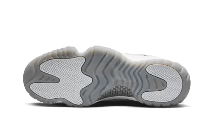 Sneakers With Star On Side Air Jordan 11 Low IE Light Orewood Brown