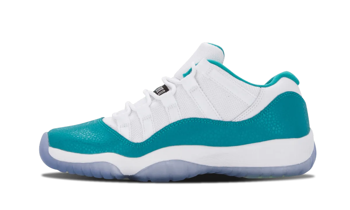 Sneakers Washing Air Jordan 11 Retro Low GS "Turbo Green"
