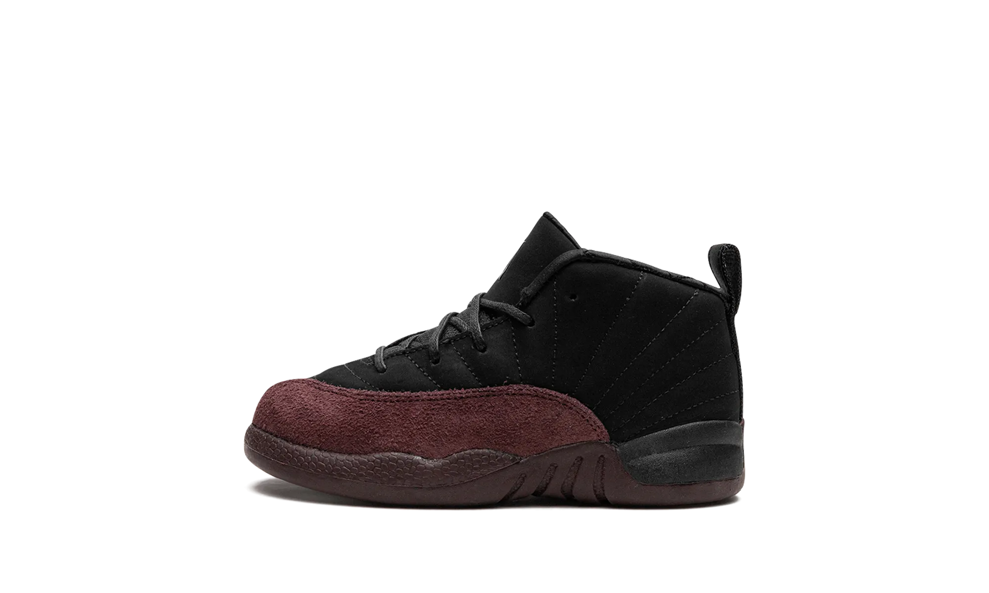 White Gum Sole Sneakers Air Jordan 12 TD "A Ma Manire - Black"