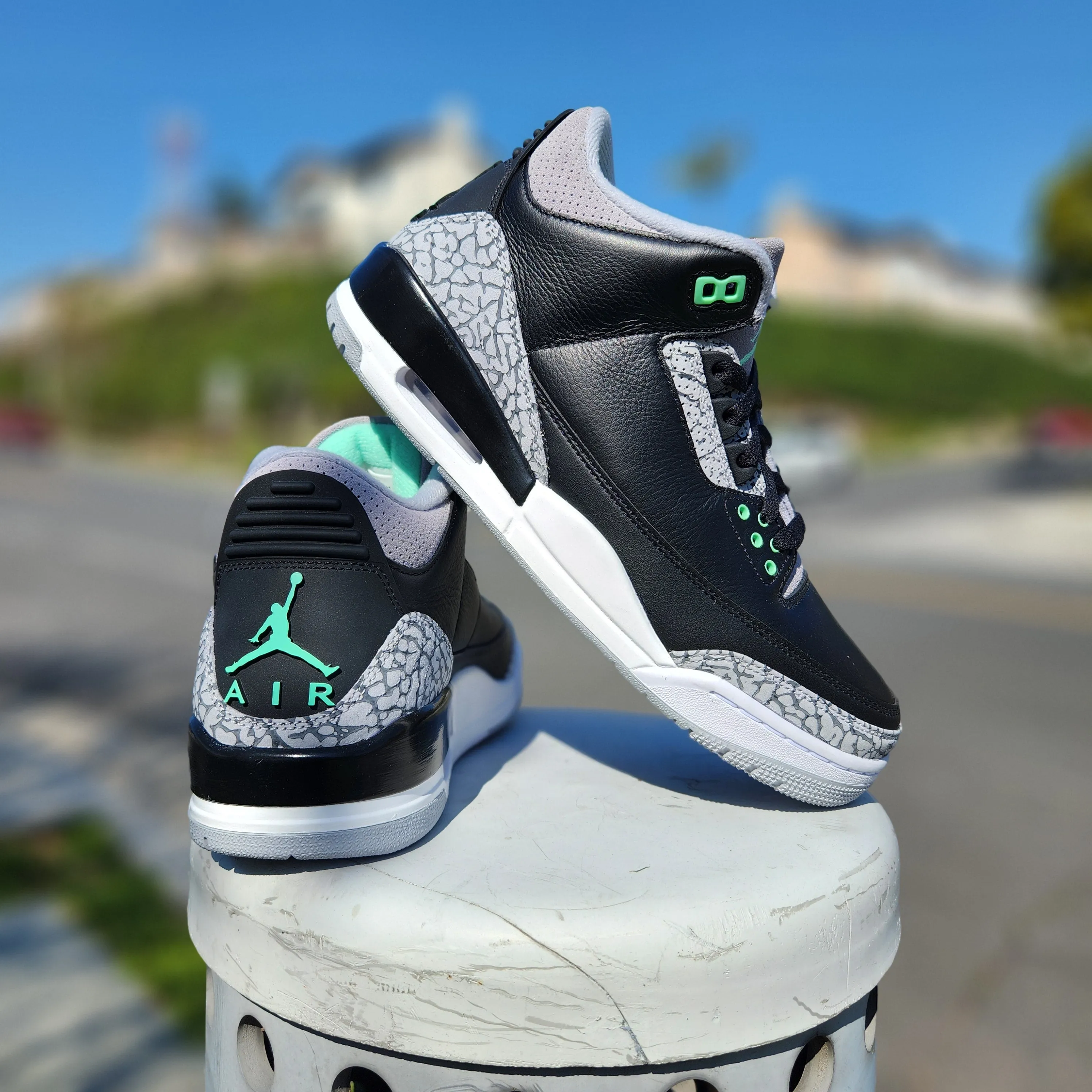 Air Jordan 3 Retro Gear 80s Sneakers