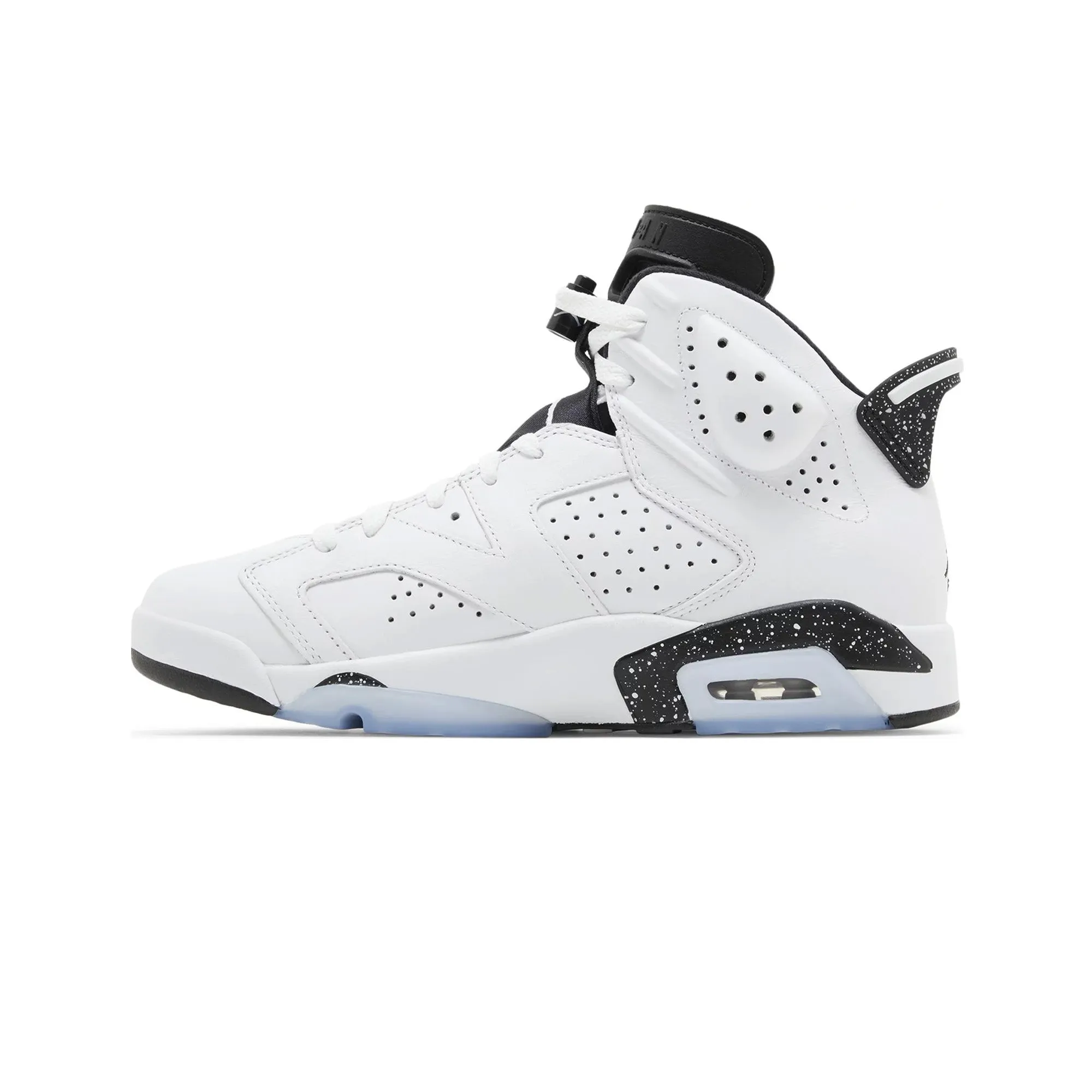 Sneakers Salvatore Ferragamo Air Jordan 6 Retro 'Reverse Oreo' (2024)