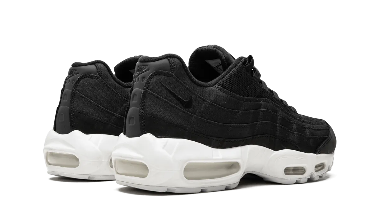 Air Max 95 "Stussy - Black" Nike Air Diamond Turf Shoes