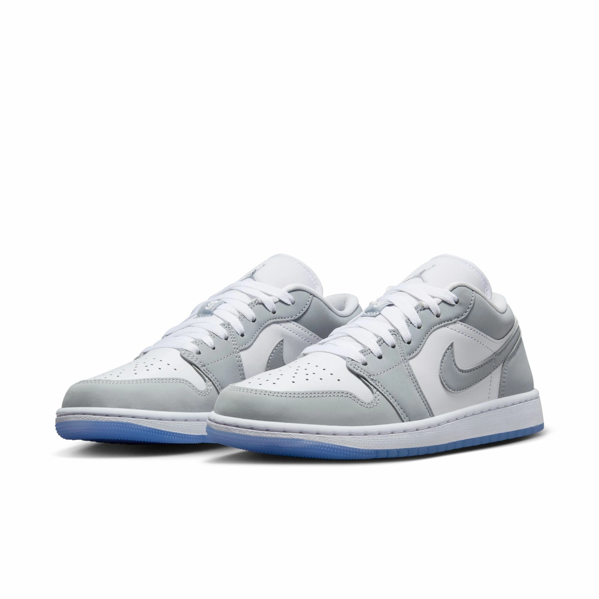 Of Sneakers Air Jordan 1 Low Women White/wolf Grey-aluminum DC0774-105