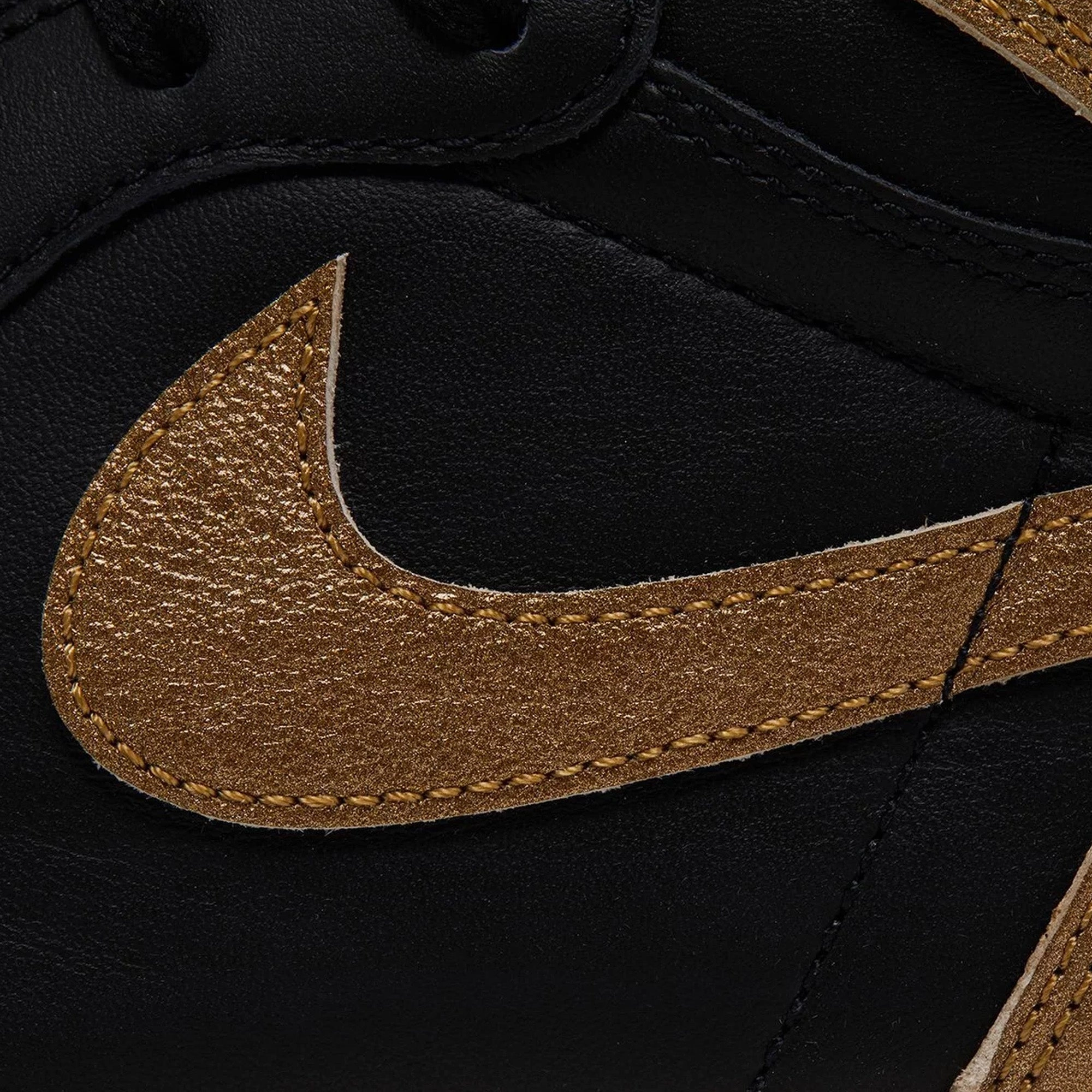 Casual Shoes Under 500 Air Jordan 1 Retro High OG 'Black Metallic Gold' (2024)