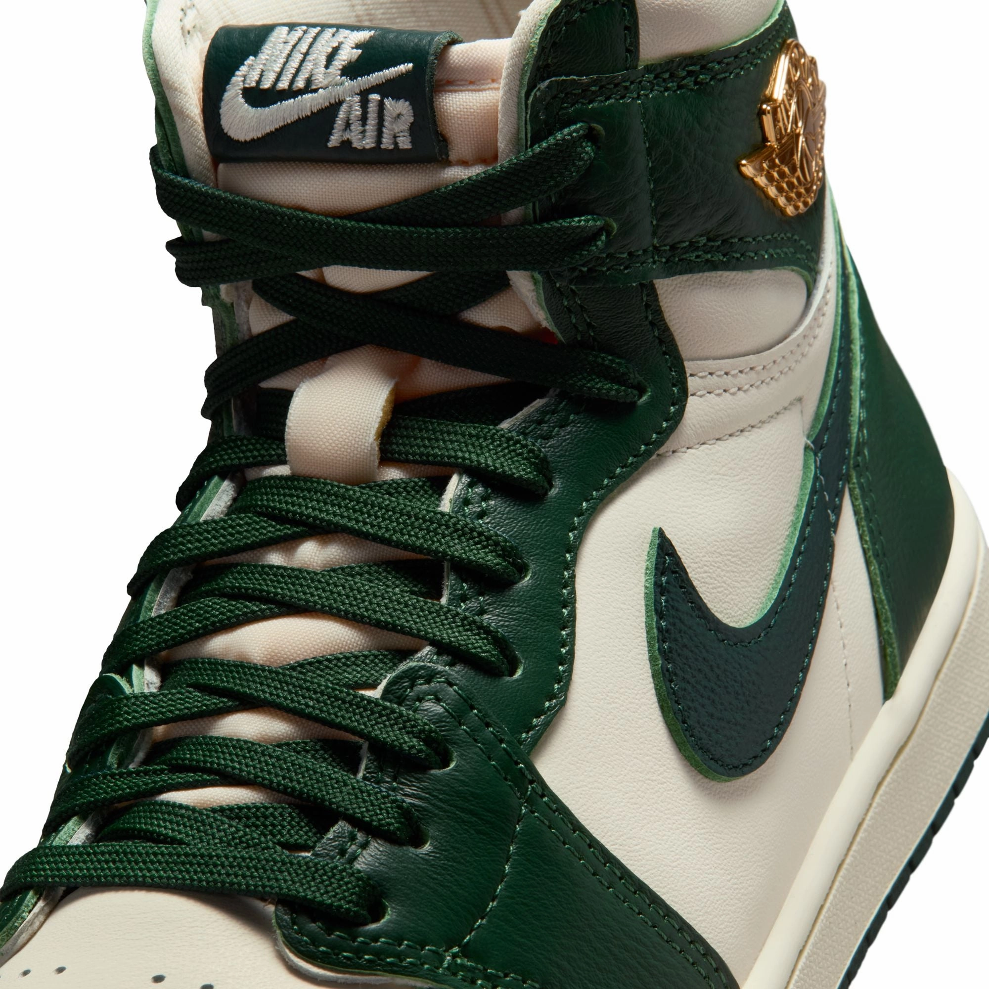 Air Jordan 1 Retro High OG "Pro Green"Women's ShoesColor:Pale Ivory/pro Green-fir-coconut MilkFD2596-101 Ermenegildo Zegna Sneakers