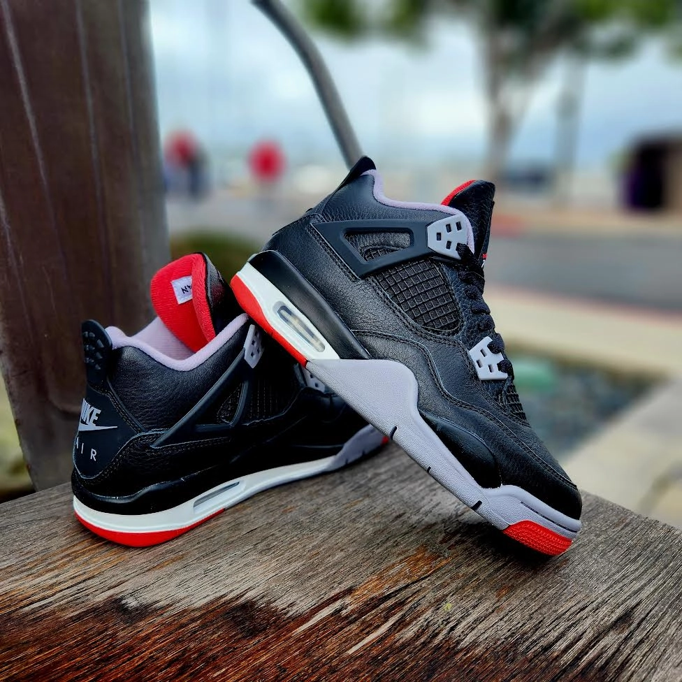 AIR JORDAN 4 RETRO (GS) 'BRED REIMAGINED' Silver Metallic Sneakers