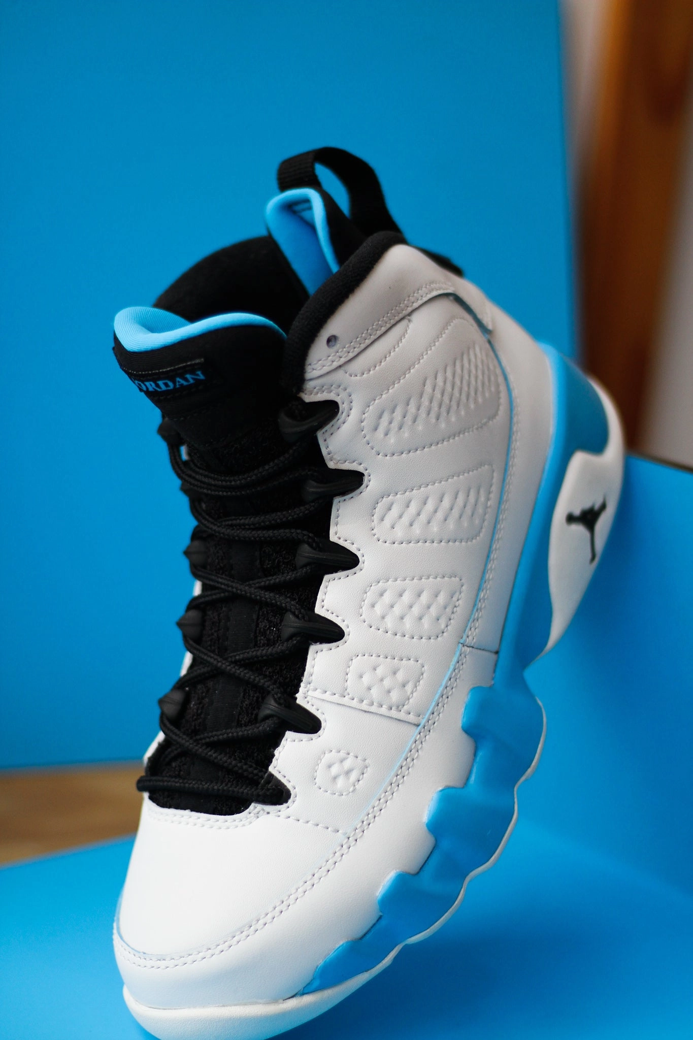 AIR JORDAN 9 RETRO (GS) "POWDER BLUE" Supination Sneakers