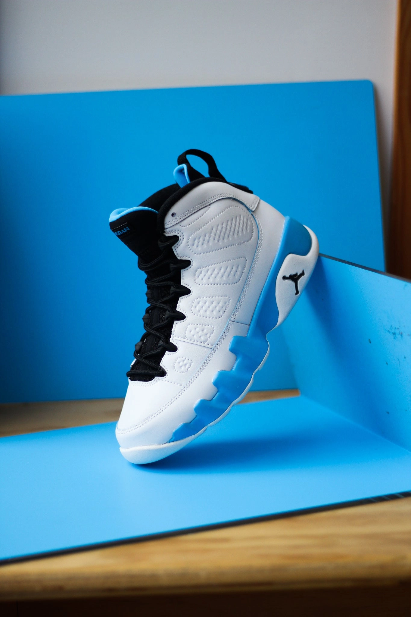 Boys Sneakers AIR JORDAN 9 RETRO (GS) "POWDER BLUE"