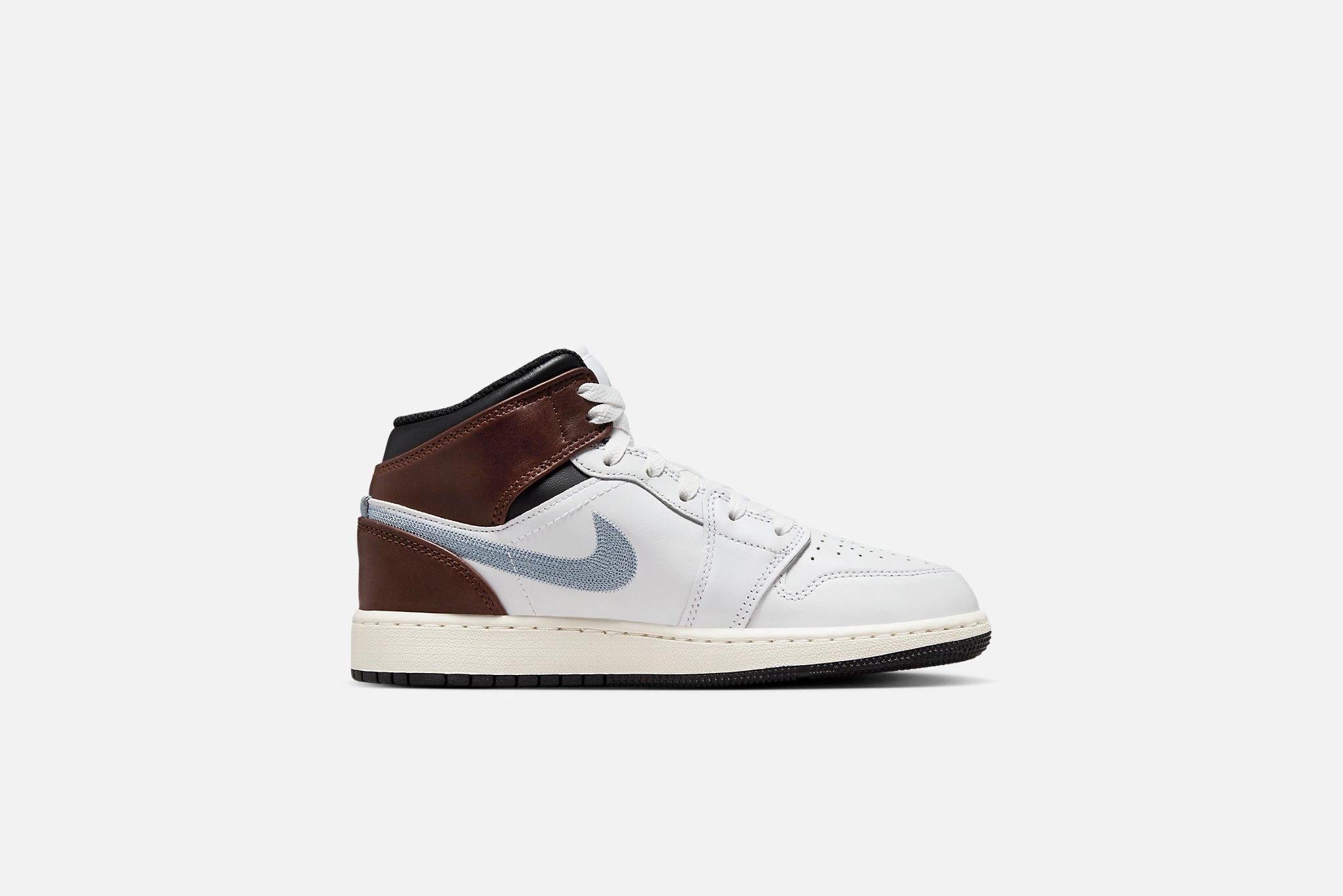 Nurse Sneakers Air Jordan "1 Mid SE" GS - White / Blue Grey / Black / Sail