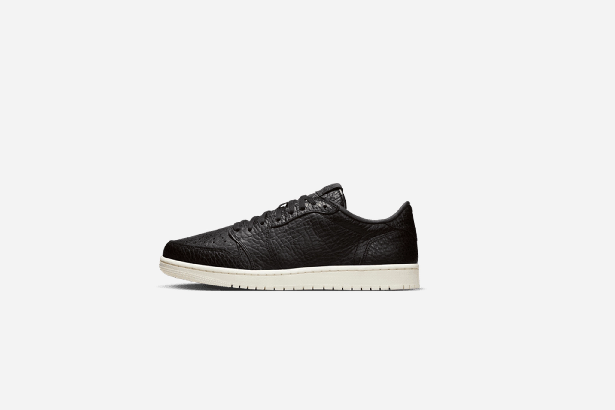 Air Jordan "1 Retro Low (No-Swoosh)" M - Black / Black / Sail Hoku Sneakers