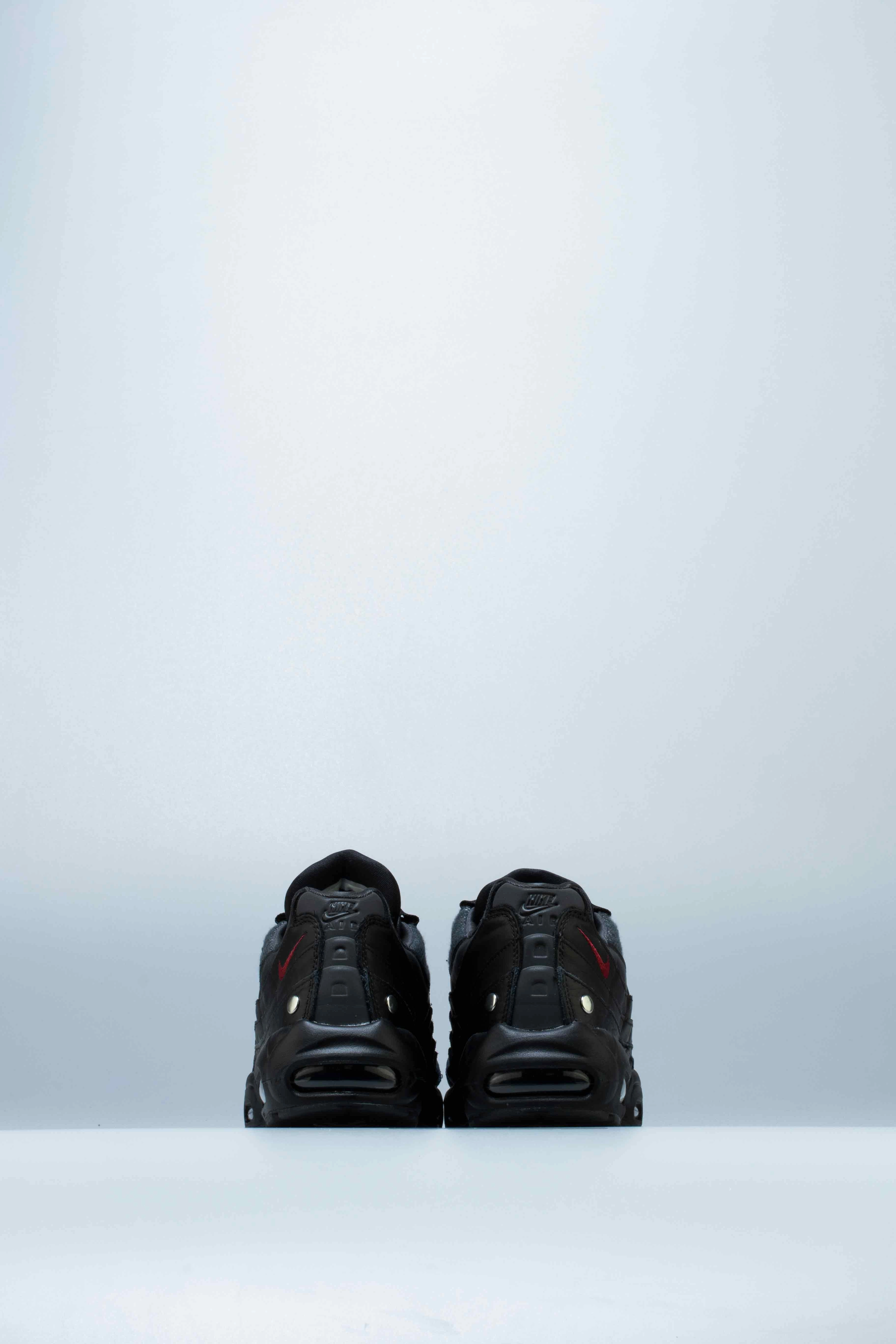 Air Max 95 NRG Jacket Pack Mens Shoe - Black/Team Red/Anthracite Best Running Shoes Nike