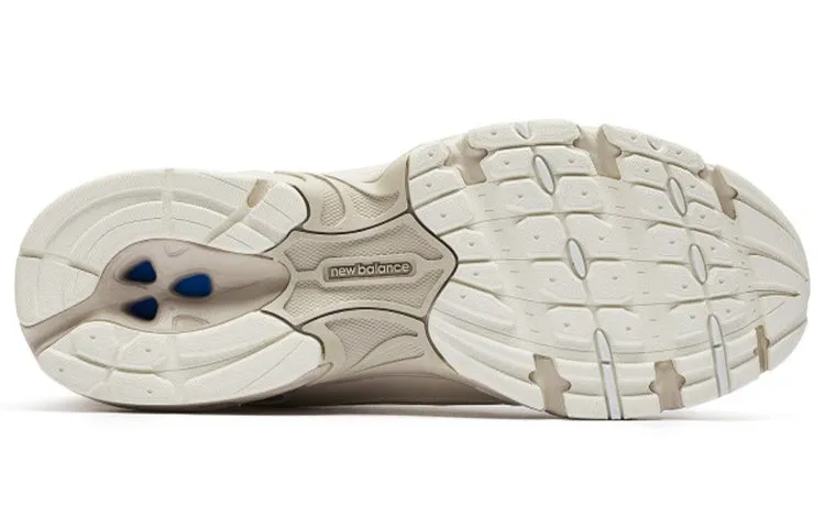 New Balance 530 Moonbeam 9050 New Balance