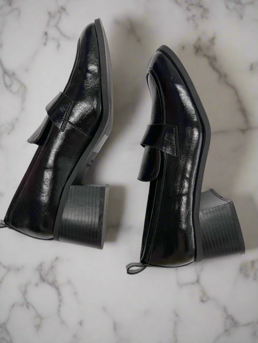 Best Barefoot Shoes Casual Womens Abercrombie & Fitch Dress Shoes, Size 9