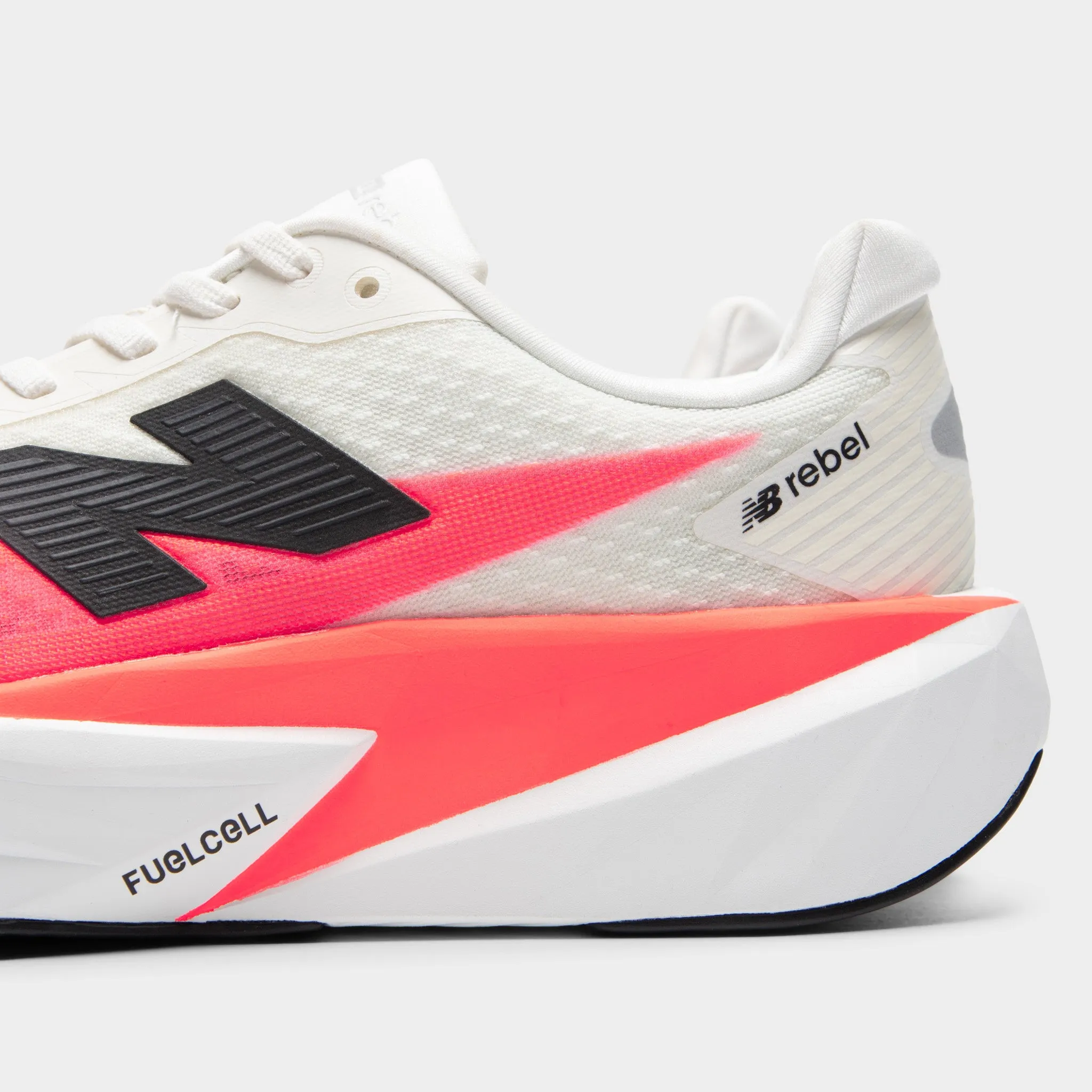 New Balance FuelCell Rebel v5 White / Pink New Balance Fresh Foam 860 Womens