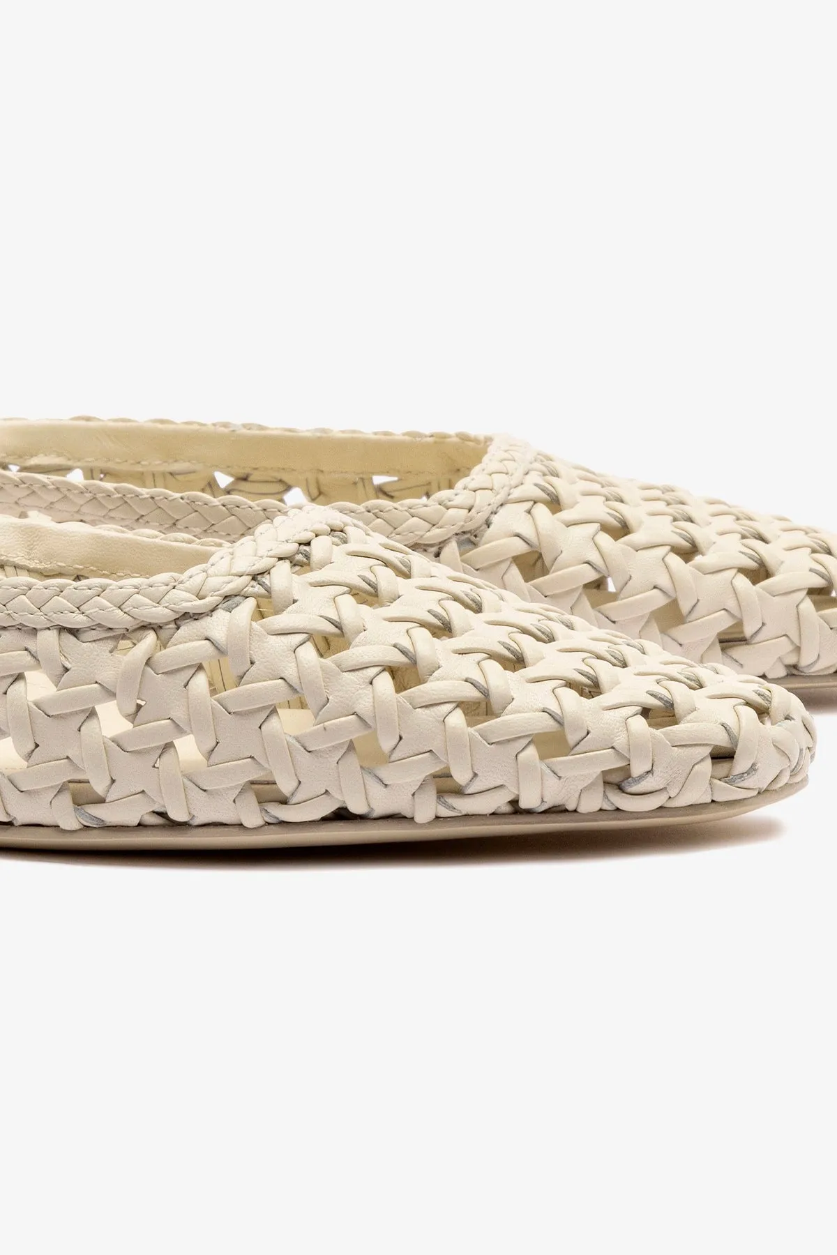 Amal Macrame Mule In Ivory Leather Sofft Casual Shoes