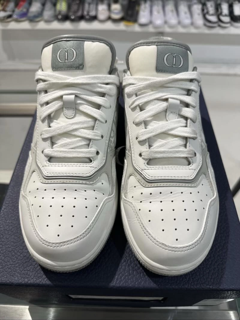 Elite Active Sneakers Dior B27 Low Top Oblique White Grey - Pre-Owned Size 40 / US 7.5M