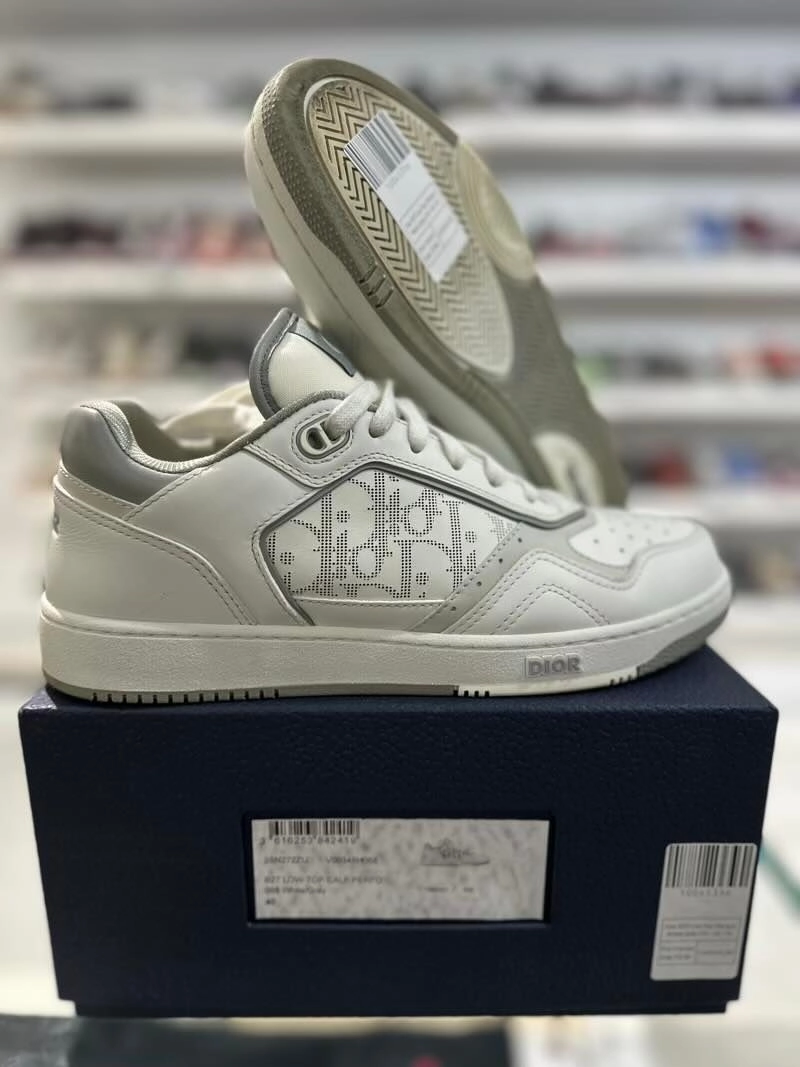 Dior B27 Low Top Oblique White Grey - Pre-Owned Size 40 / US 7.5M Sneakers News