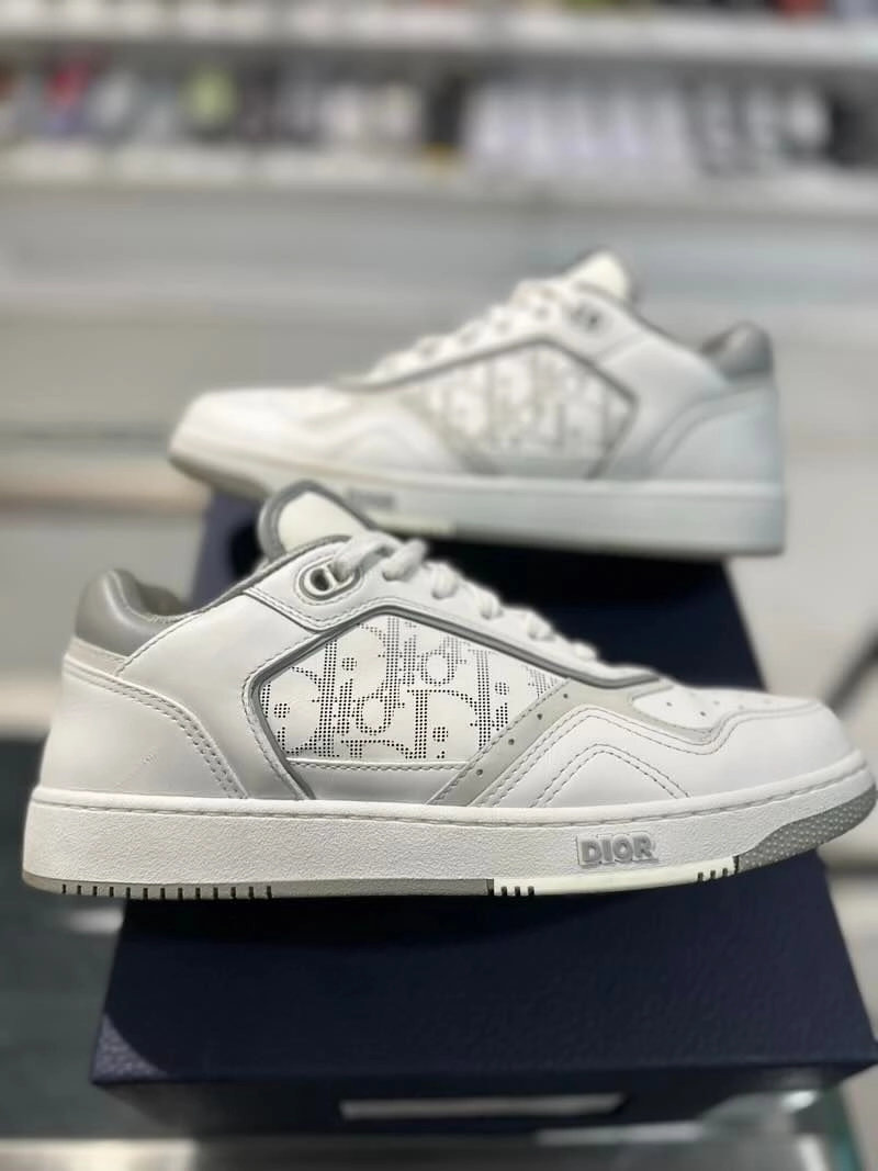Hiking Shoes Sneakers Dior B27 Low Top Oblique White Grey - Pre-Owned Size 40 / US 7.5M