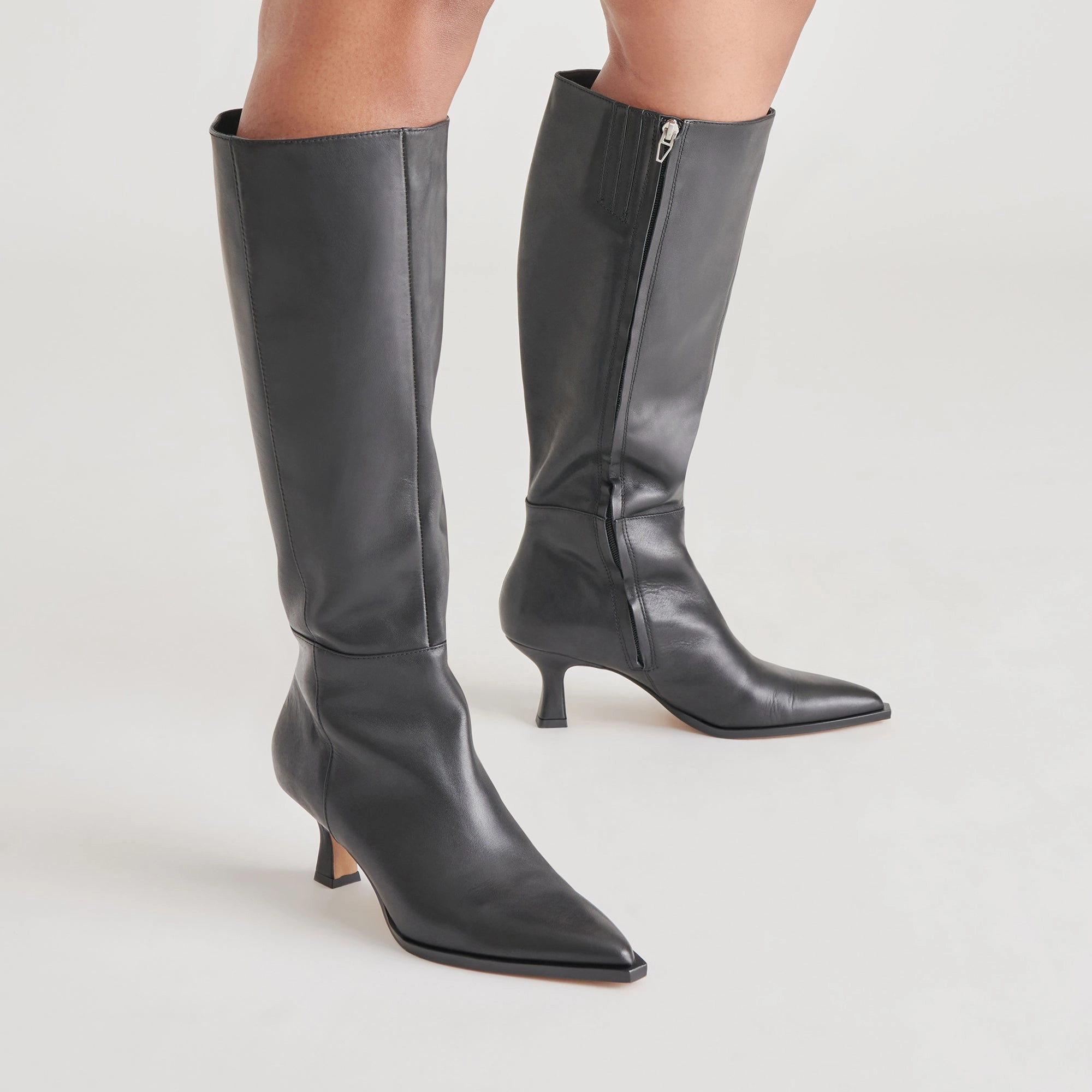 AUGGIE WIDE CALF BOOTS BLACK LEATHER Round Toe Western Boots