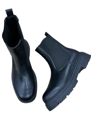 Boots Ankle Heels By Qupid In Black, Size: 10 Naturalizer Boots