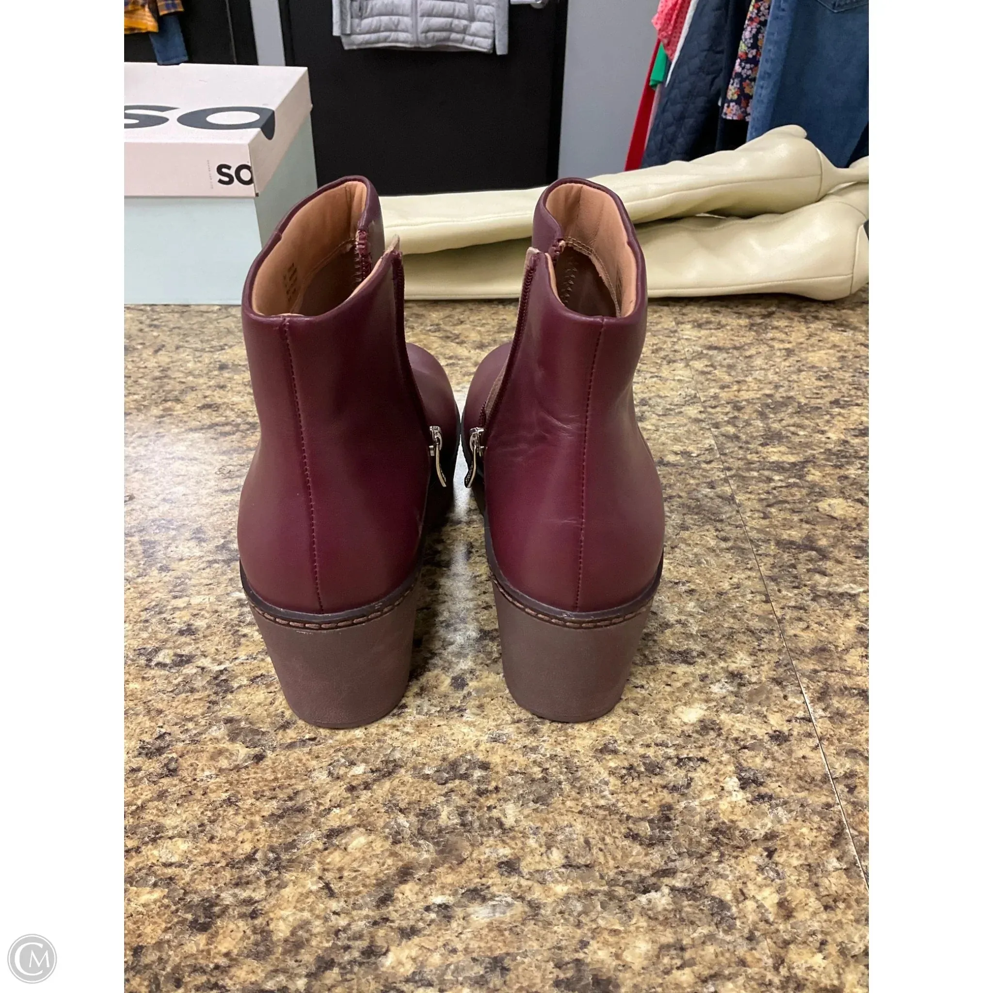 Boots Ankle Flats By Fitflop In Maroon, Size: 7 Boots Of Elvenkind 5e