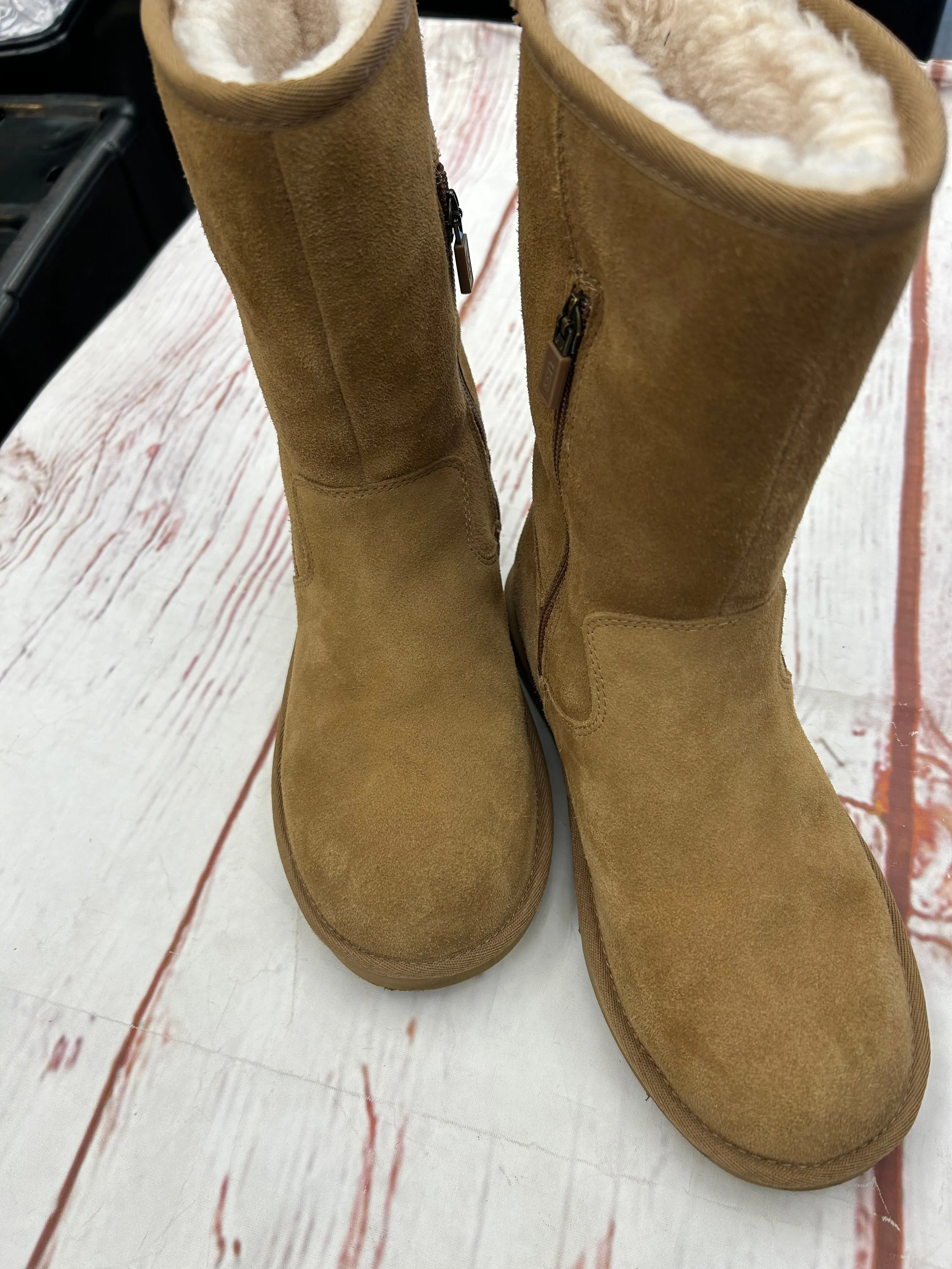 Suede Boots Tall Boots Ankle Flats By Ugg In Brown, Size: 7