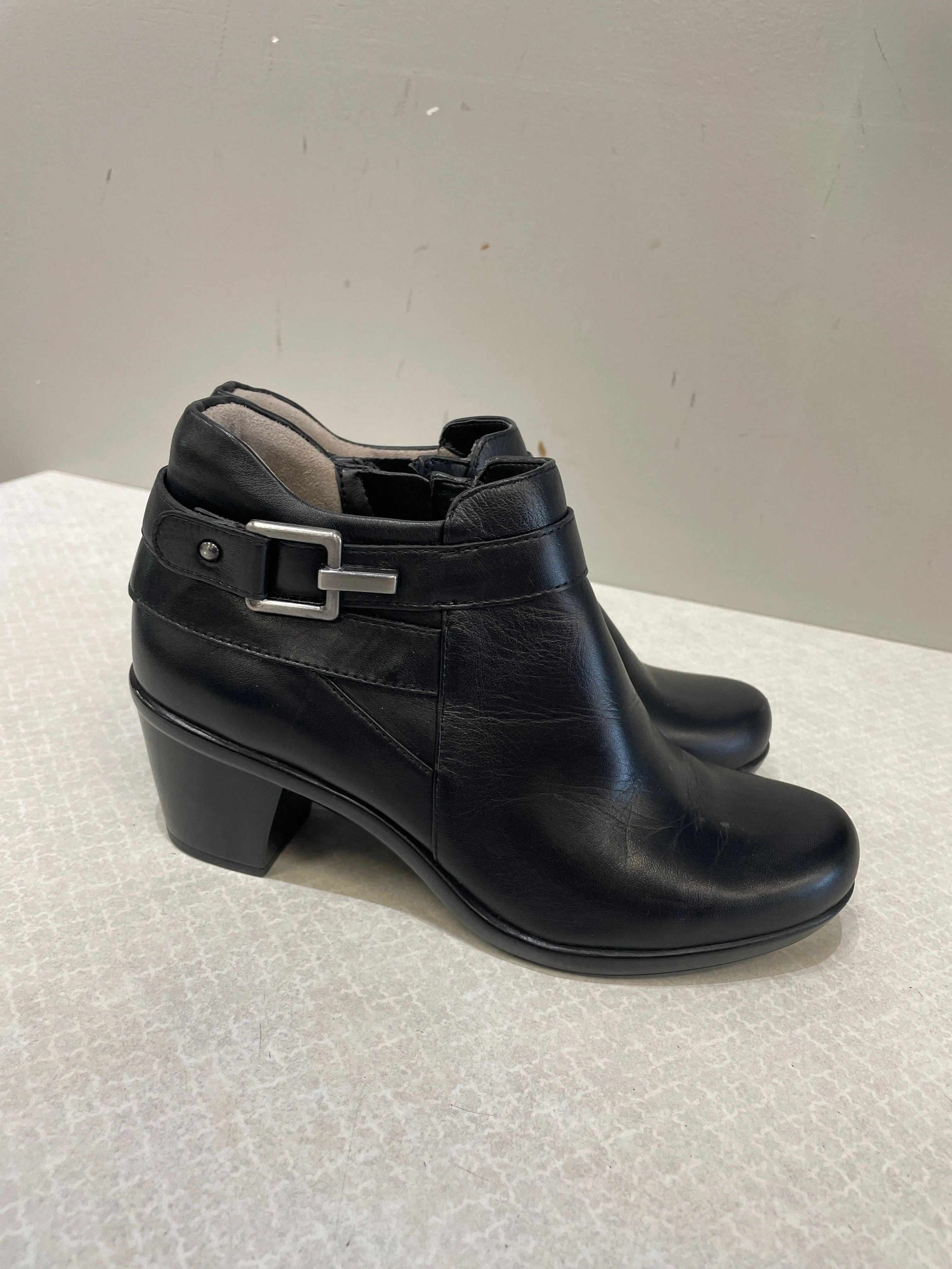 Boots Ankle Heels By Naturalizer In Black, Size: 8 Poison Ivy Boots