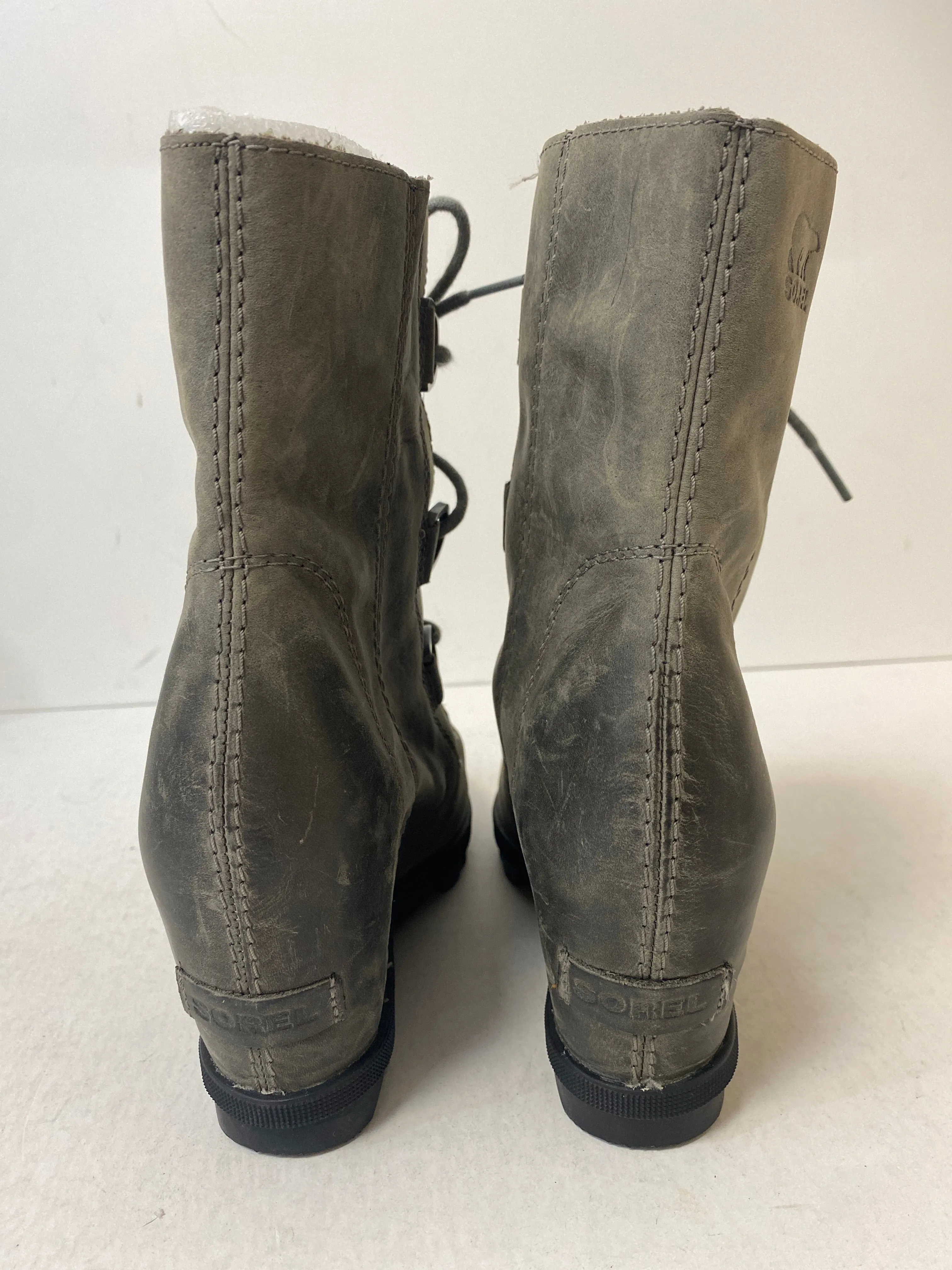 Boots Ankle Heels By Sorel In Grey, Size: 8.5 Square Tip Cowboy Boots