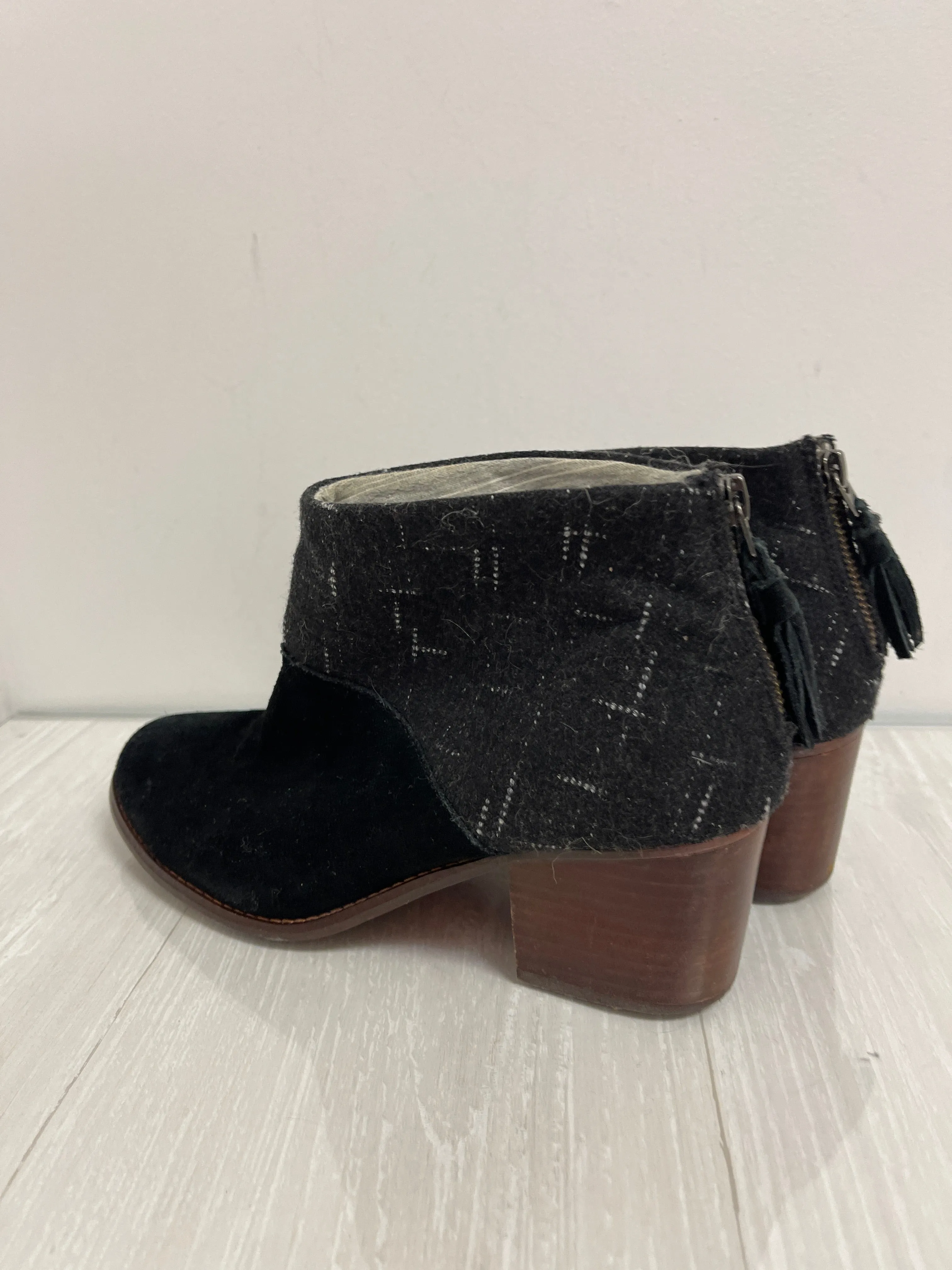 Plaid Boots Boots Ankle Heels By Toms In Black, Size: 8.5