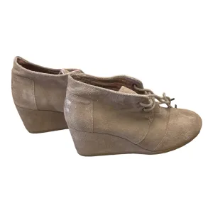 Best Pull On Work Boots Boots Ankle Heels By Toms  Size: 10