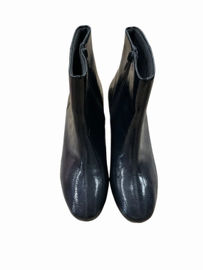 Boots With Shorts Boots Ankle Heels By Clarks In Black, Size: 7.5