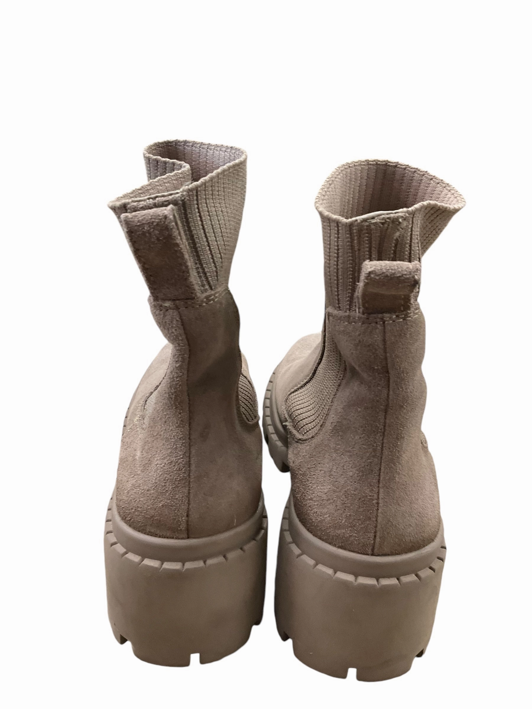 All Weather Boots Boots Ankle Heels By Steve Madden In Brown, Size: 9