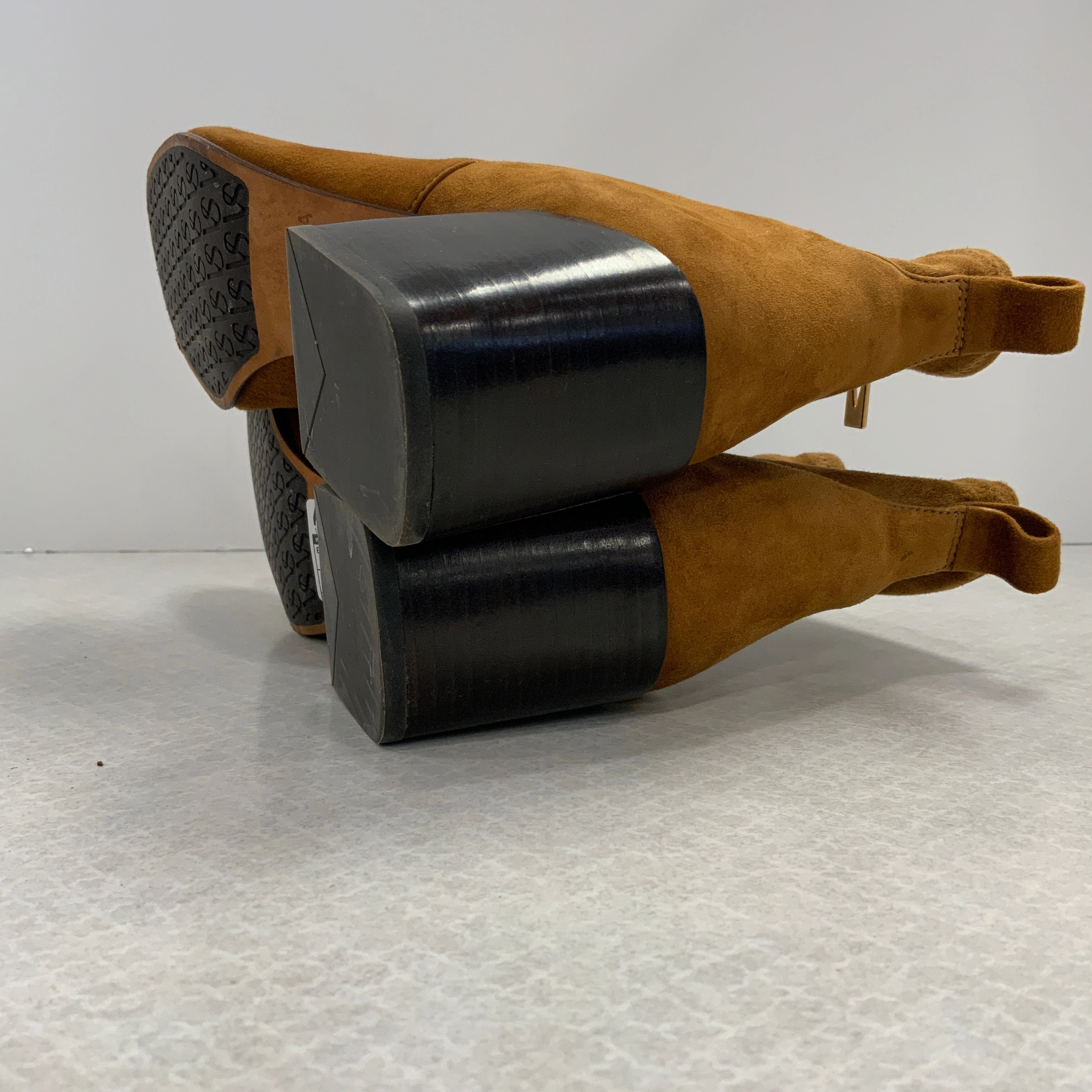 Boots With Dresses Boots Ankle Heels By Via Spiga In Brown, Size: 7