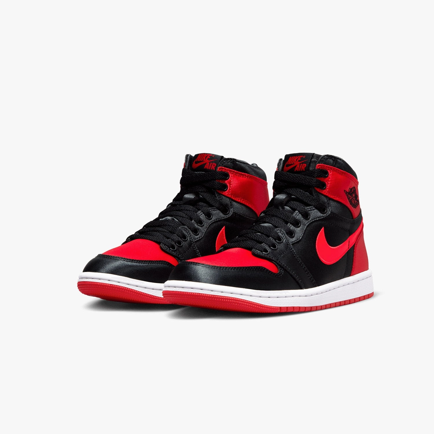 Stefan Janoski Sneakers Women's Air Jordan 1 Retro High OG "Satin Bred"