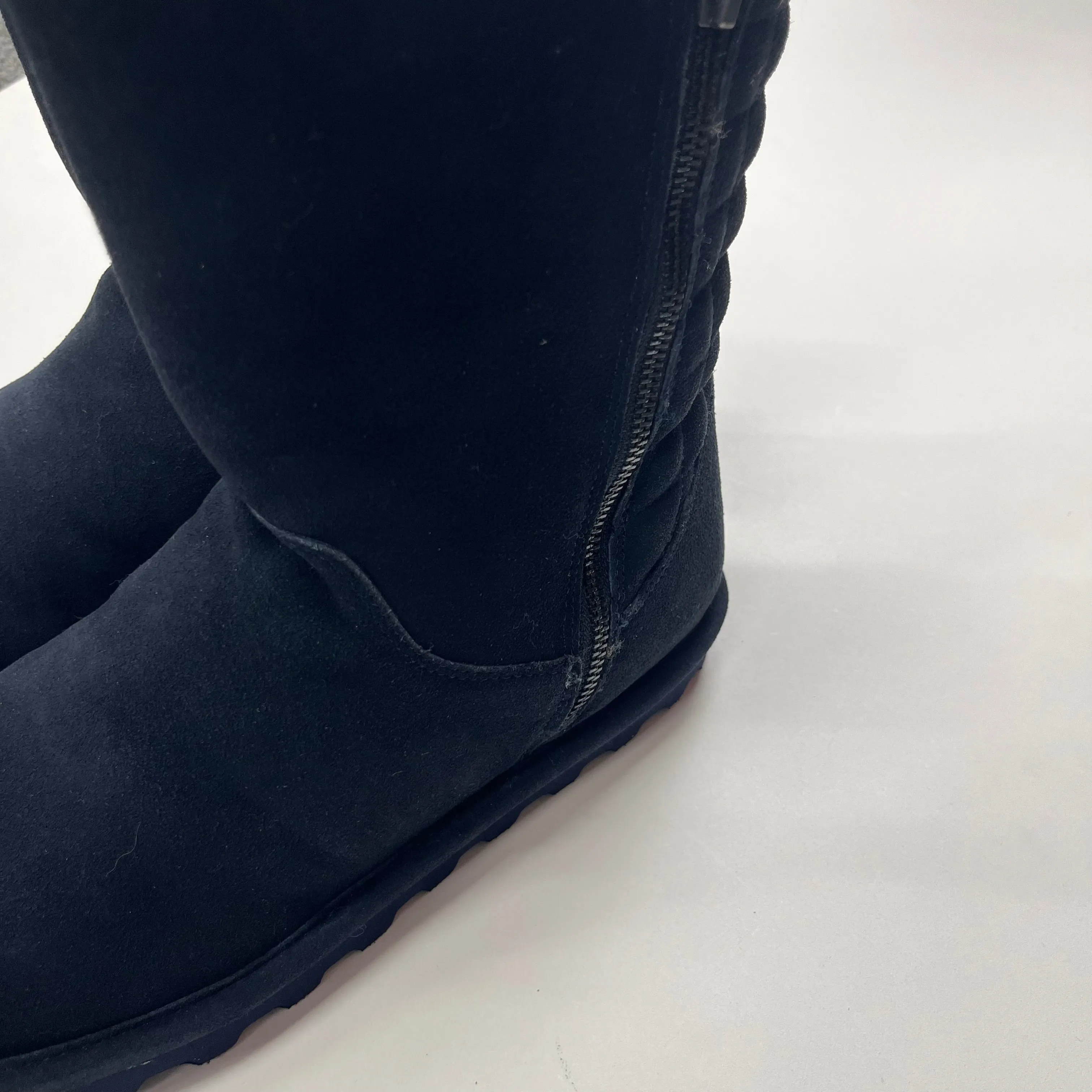 Lunar Boots Boots Ankle Flats By Bearpaw  Size: 9