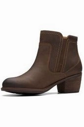 Boots Easy Clarks Boots Neva Zip in Taupe Leather
