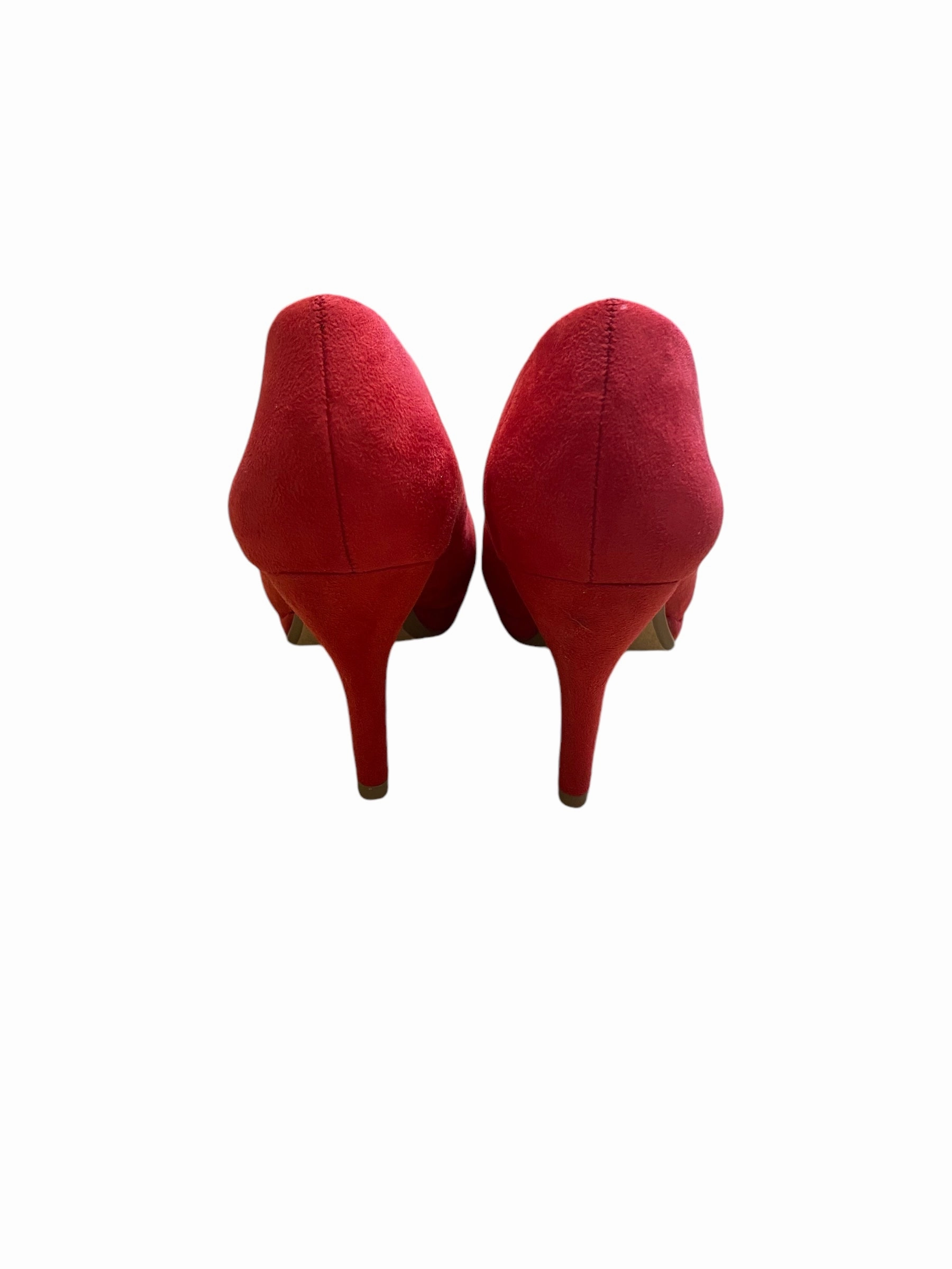 Shoes Heels Stiletto By City Classified In Red, Size: 7 Urban Track Forward Casual Oxford Shoes