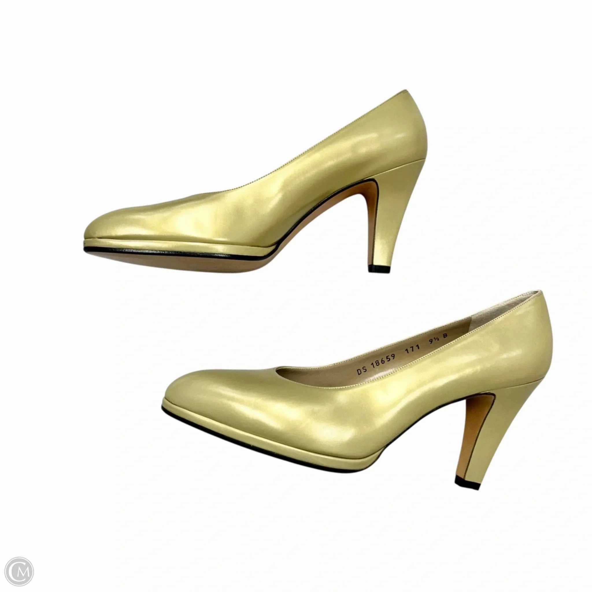 Casual Comfy Shoes Shoes Luxury Designer By Ferragamo In Gold, Size: 9.5