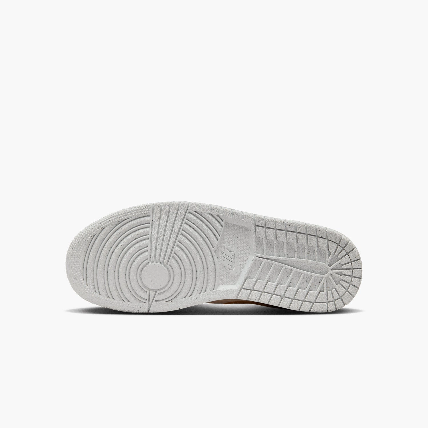 Sneakers With Shorts Women's Air Jordan 1 Low SE "Celestial Gold"