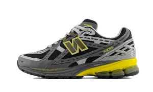 New Balance 1906N Castlerock Black Yellow New Balance 574 Gold