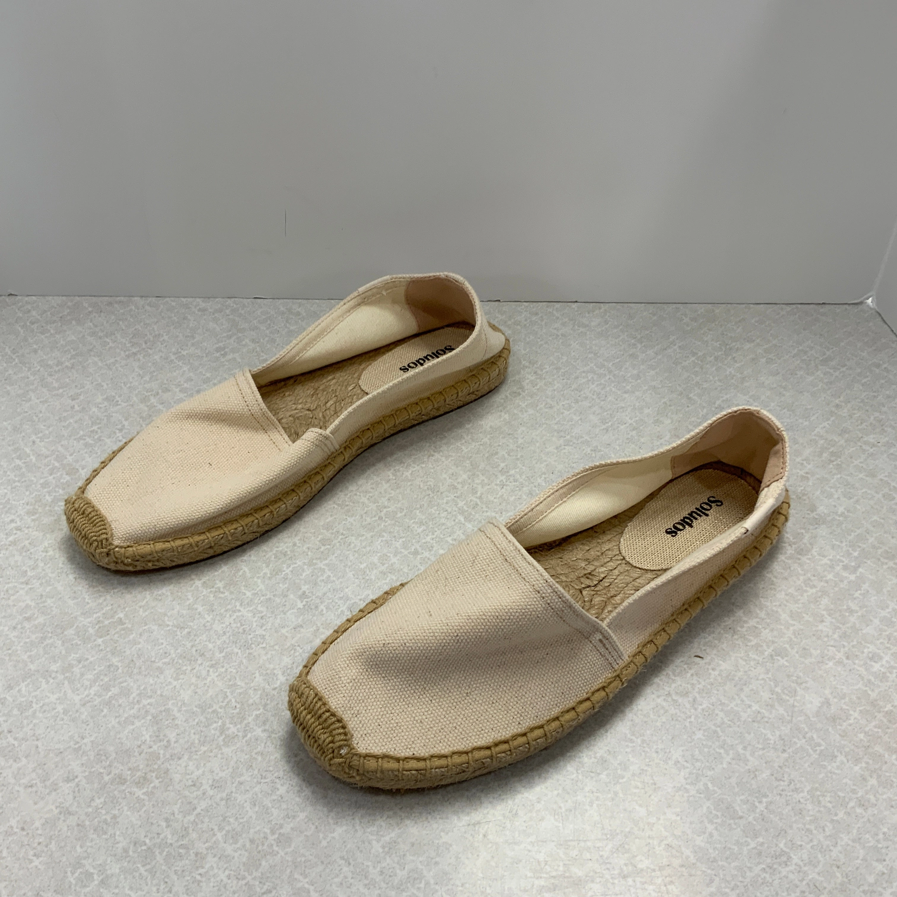 Cream Shoes Flats Soludos, Size 7 Memory Foam Flat Shoes