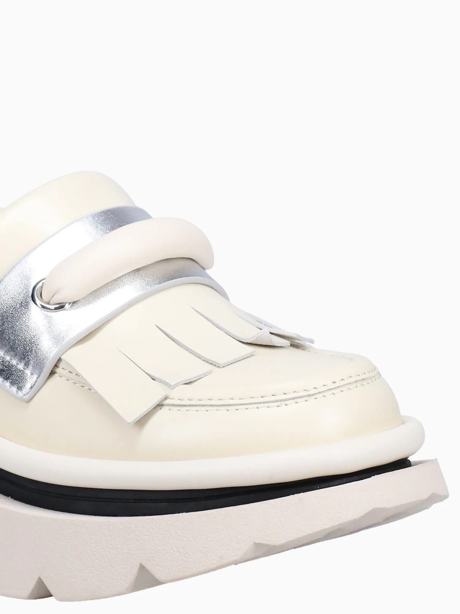 Crunch Fringe Ivory Leather Oxford Shoes Casual Outfit